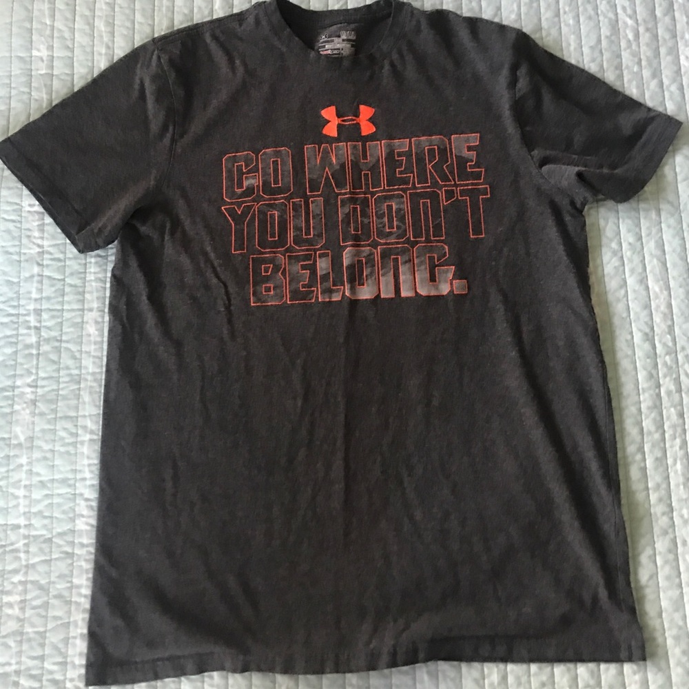 Men's under Armour shirt